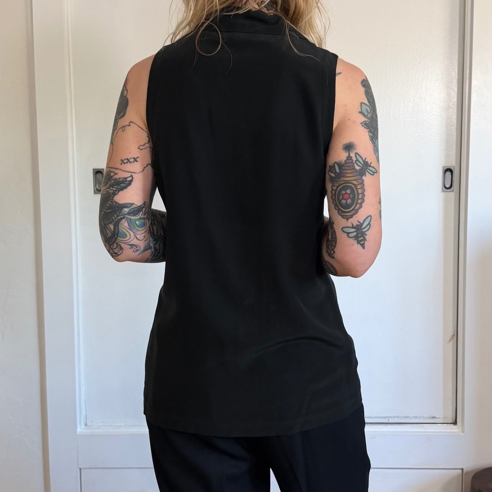 Vintage DKNY Black Silk Sleeveless Button Down Tunic Top Size P Small Minimal - Picture 3 of 4